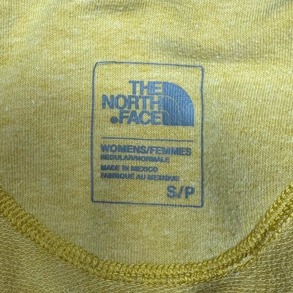 The North Face Henley Top - Picture 6 of 6